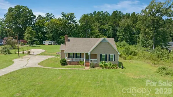 2827 E Pinewood Road, Chester, SC 29706