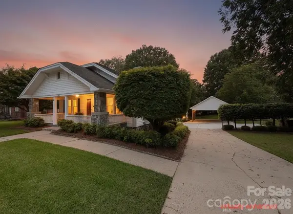 618 S Poplar Street, Lincolnton, NC 28092