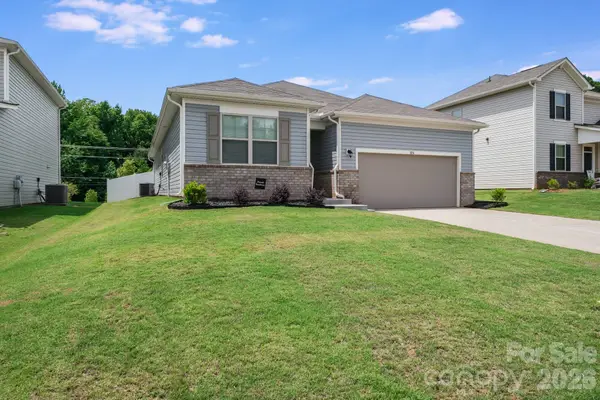 3036 Bluff Hill Lane, Charlotte, NC 28215