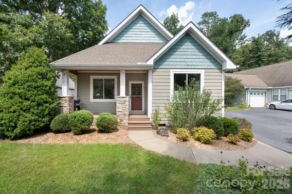 22 Banks Town Road, Weaverville, NC 28787