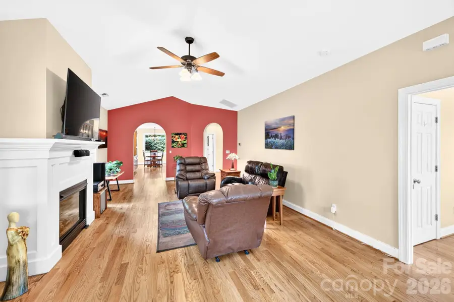 22 Banks Town Road, Weaverville, NC 28787 - #3