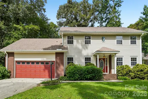 506 Fox Hollow Lane, Mills River, NC 28759