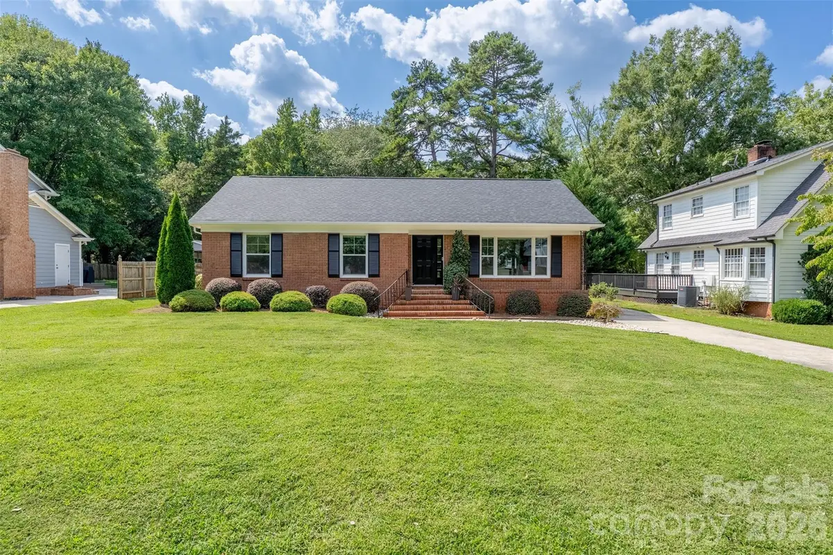 7735 Surreywood Place, Charlotte, NC 28270 - #1