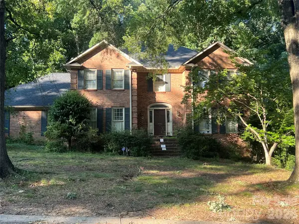 2736 Wamath Drive, Charlotte, NC 28210