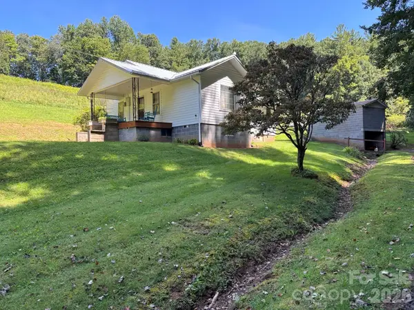 377 Sam Gouge Road, Bakersville, NC 28705