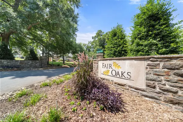 3925 Valley View Circle, Clemmons, NC 27012