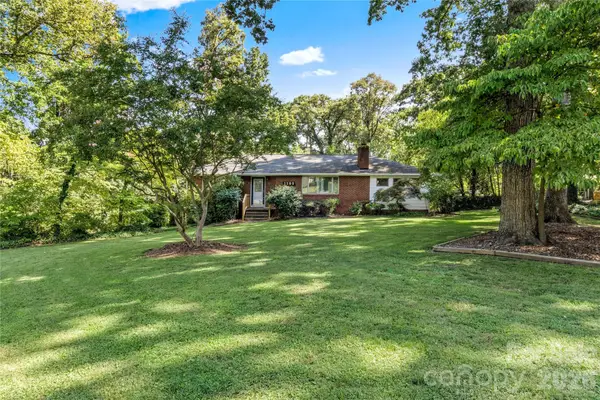 1105 Graystone Drive, Winston Salem, NC 27105