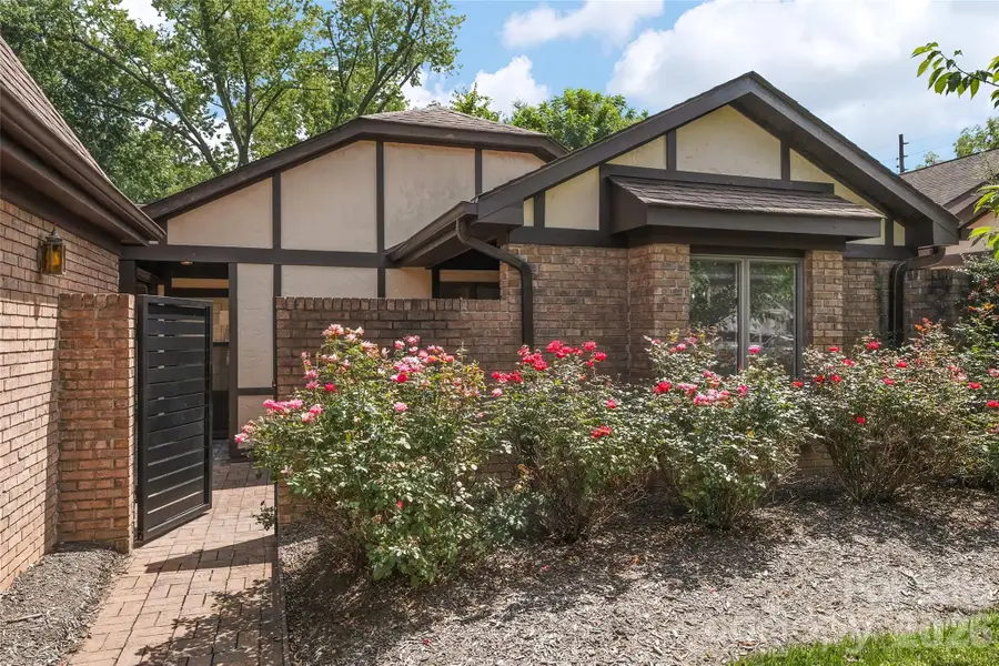 26 Lodge Lane, Waynesville, NC 28786 - #2