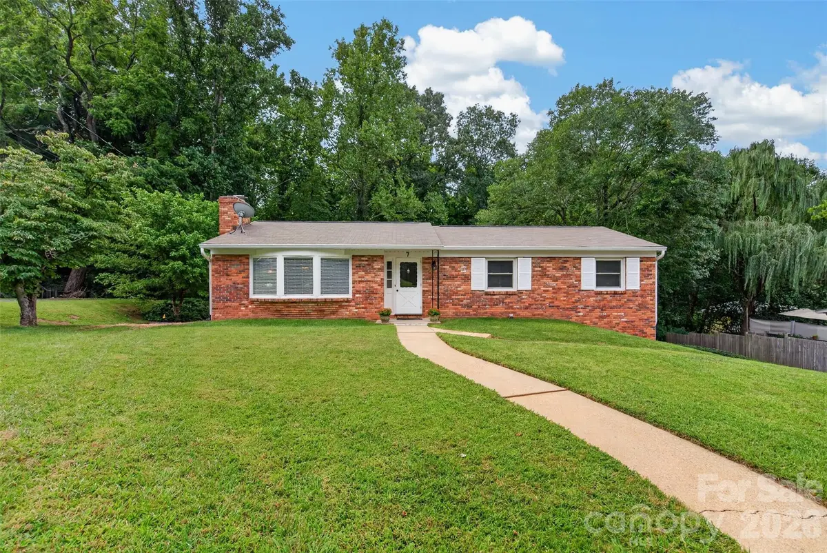 7 Mountainbrook Road, Asheville, NC 28805 - #1