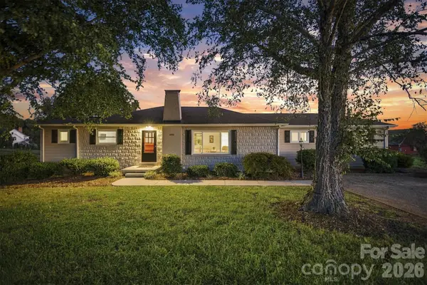 4820 16th Street Drive Ne, Hickory, NC 28601