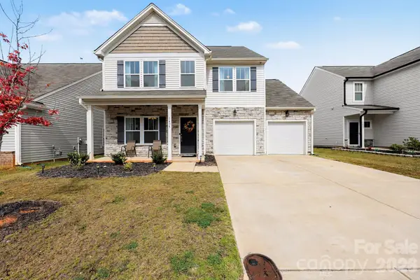 1435 Finwick Drive, Pfafftown, NC 27040