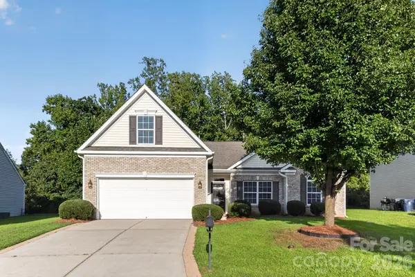 126 Tannin Way, Lexington, NC 27295