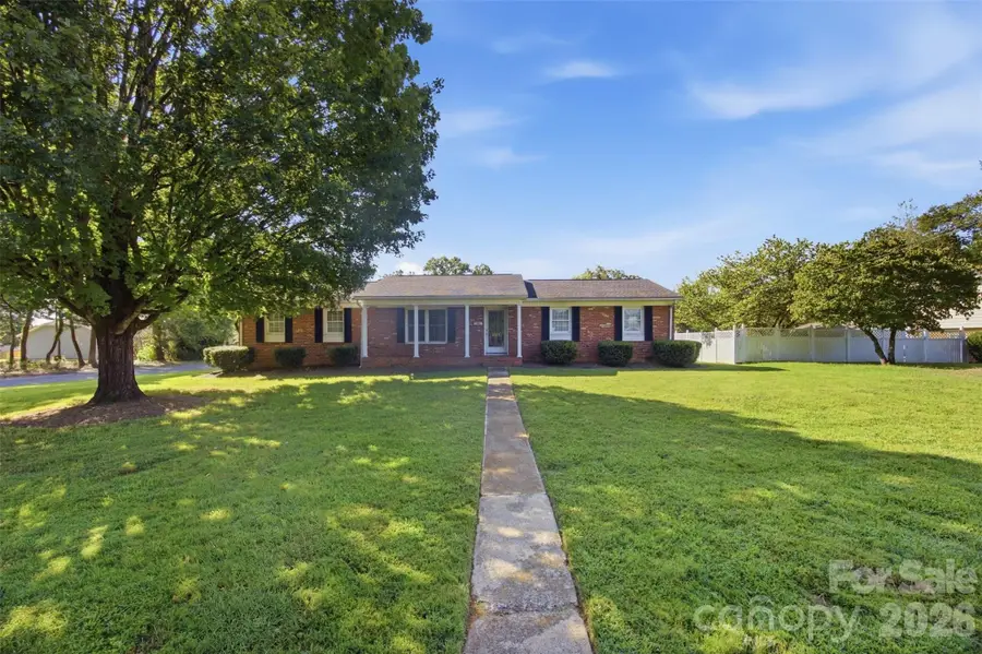 2311 Shaw Avenue, Gastonia, NC 28054 - #2