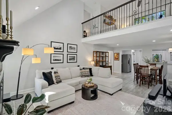 8331 Trail View Drive, Charlotte, NC 28226