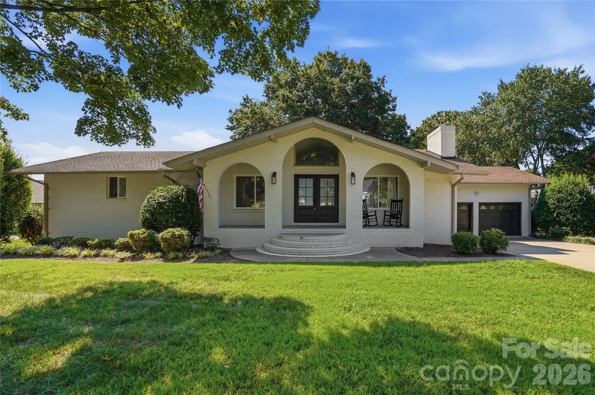 332 Shoreline Loop, Mooresville, NC 28117 - #1
