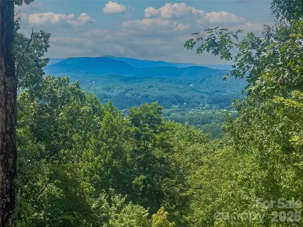 204 Forge Crest Drive #38, Mills River, NC 28759