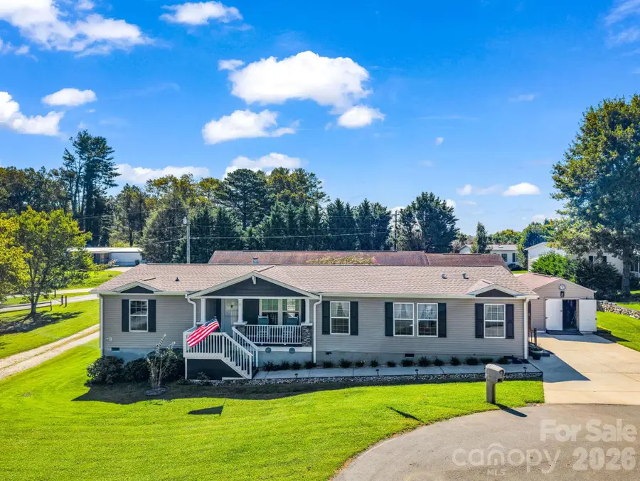 12 N Frederick Lane, Hendersonville, NC 28792 - #2