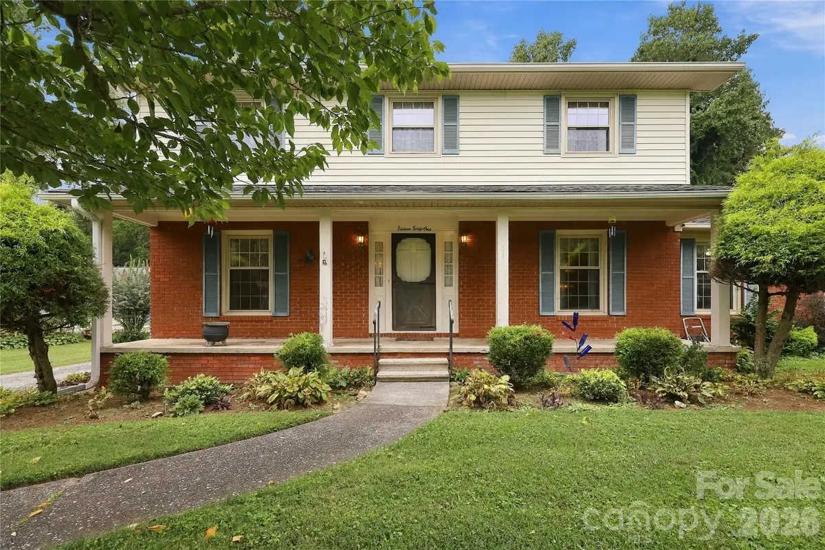 1641 Camelot Drive, Hendersonville, NC 28739 - #1