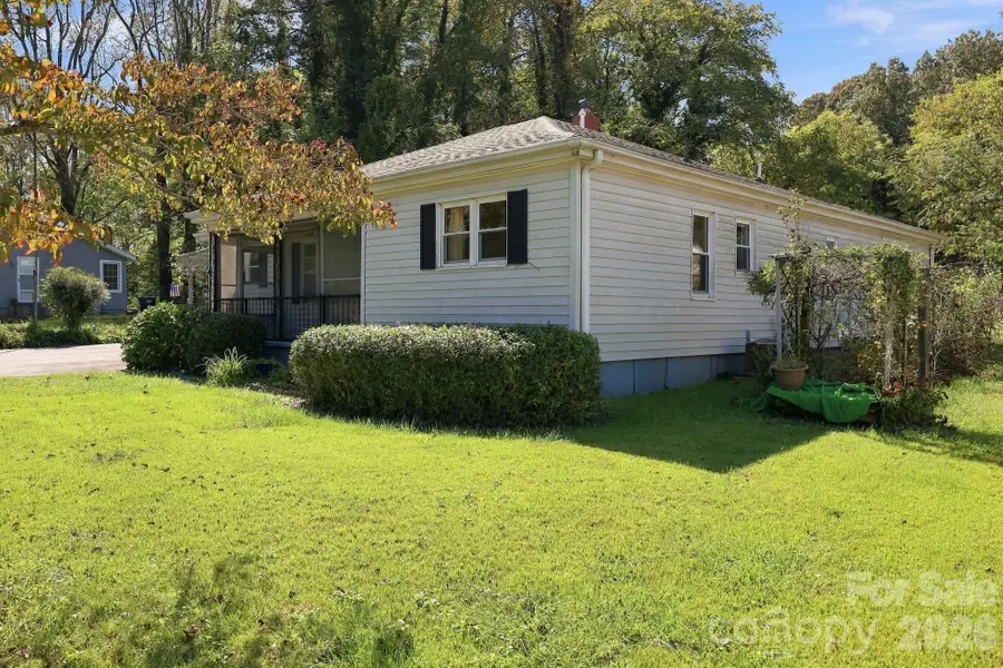 3305 Spartanburg Highway, Flat Rock, NC 28731 - #3