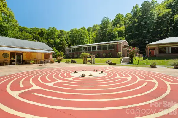 504 Mountain View School Road, Robbinsville, NC 28771