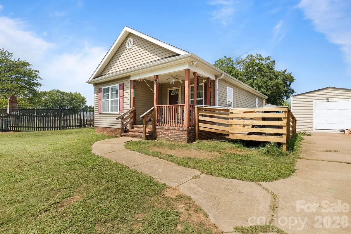 206 Oakland Avenue, Greer, SC 29650 - #1