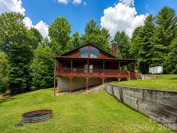 27 Apple Lane, Murphy, NC 28906