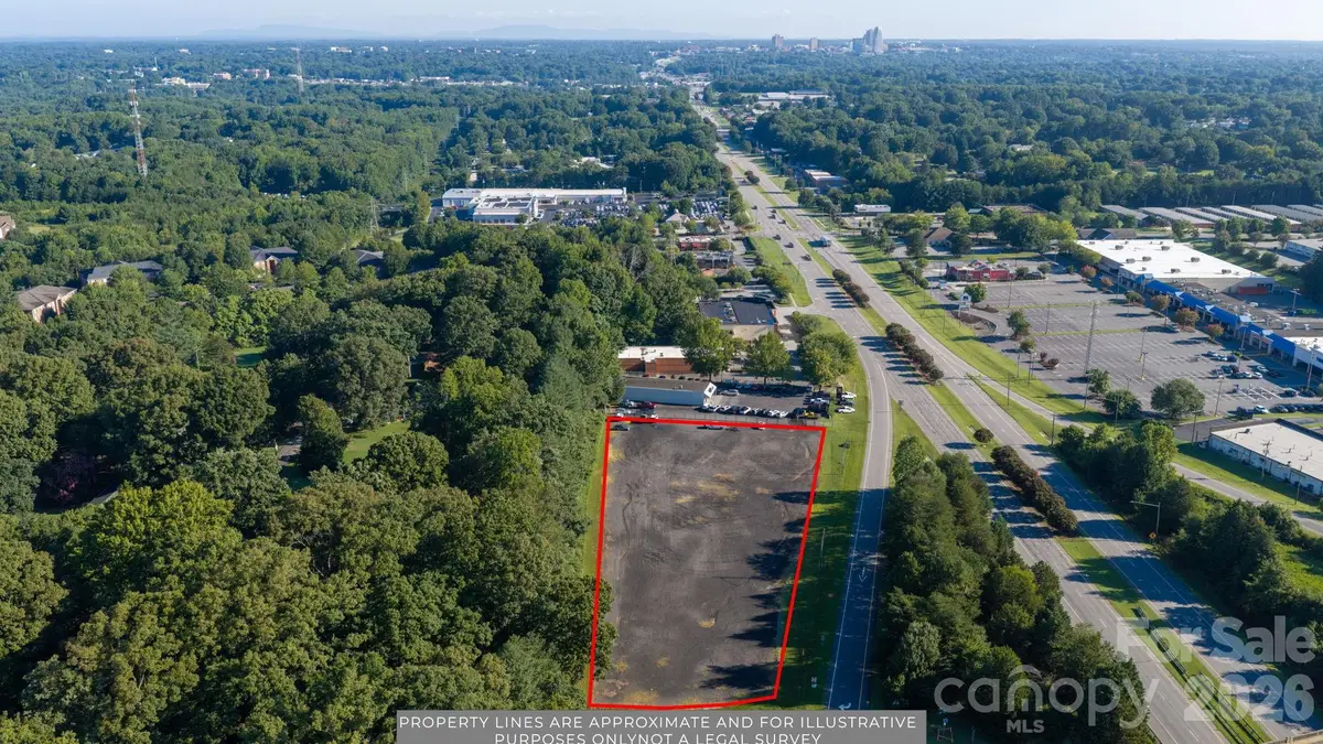 3196 Peters Creek Parkway, Winston Salem, NC 27127 - #1