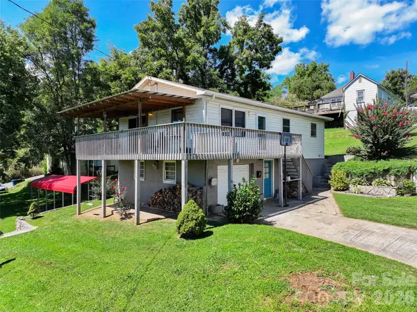 83 Rocky Street, Canton, NC 28716