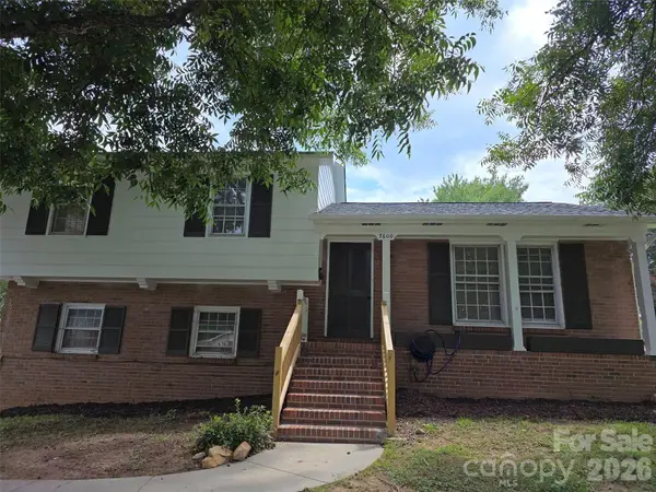 7600 Woodstream Drive, Charlotte, NC 28210