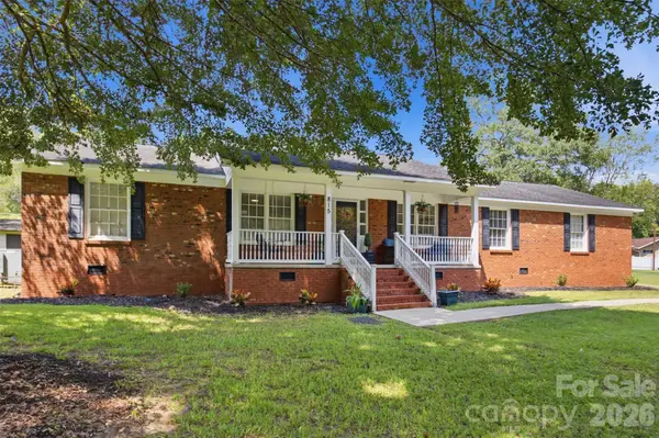 815 Lakeside Circle, Lancaster, SC 29720
