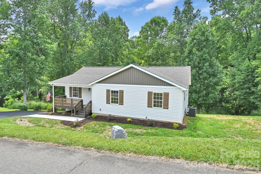 157 Scarlett Ridge Drive, Marshall, NC 28753 - #2