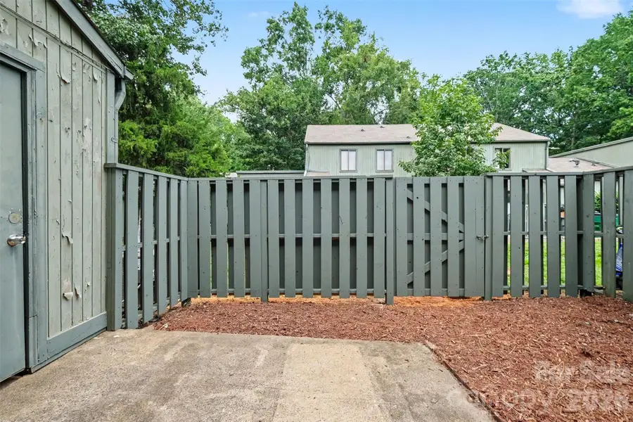 6144 Bent Tree Court, Charlotte, NC 28212 - #2