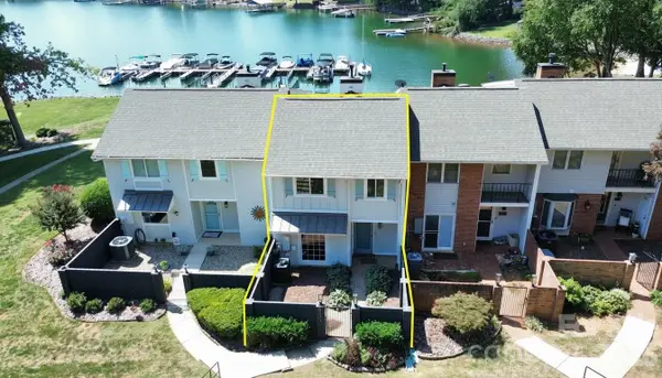 8014 Westcape Drive, Denver, NC 28037