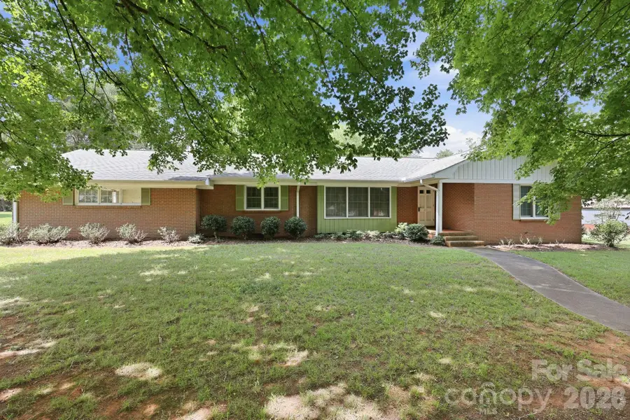 215 E Park Avenue, Granite Quarry, NC 28146 - #2