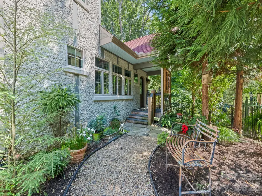 379 Holston Village Road, Waynesville, NC 28786 - #2