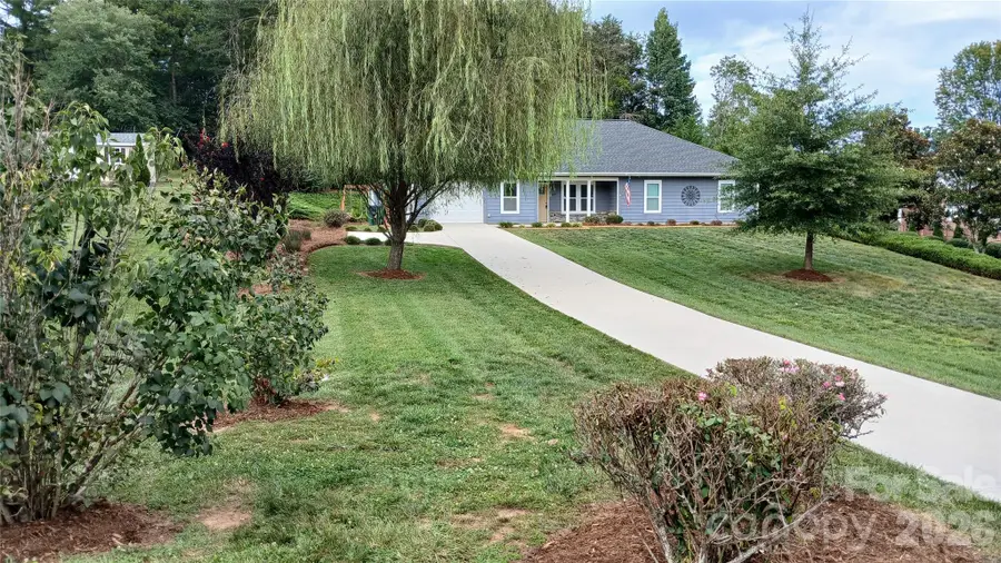 329 Springwood Drive Ne, Valdese, NC 28690 - #3