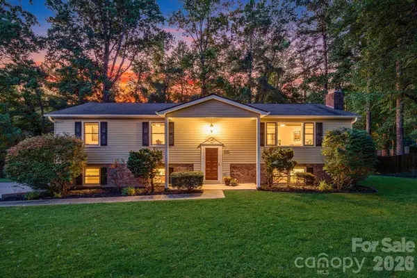 129 Whisperwood Drive, Hendersonville, NC 28791