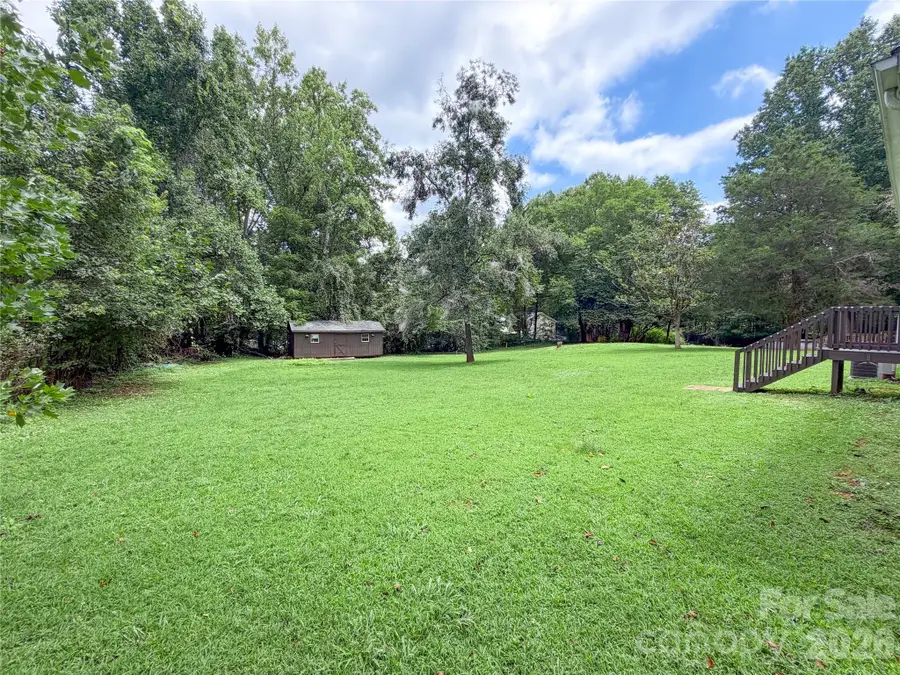 3556 Oakwood Avenue, Claremont, NC 28610 - #3