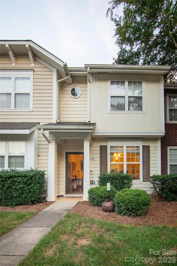 8310 Chaceview Court, Charlotte, NC 28269
