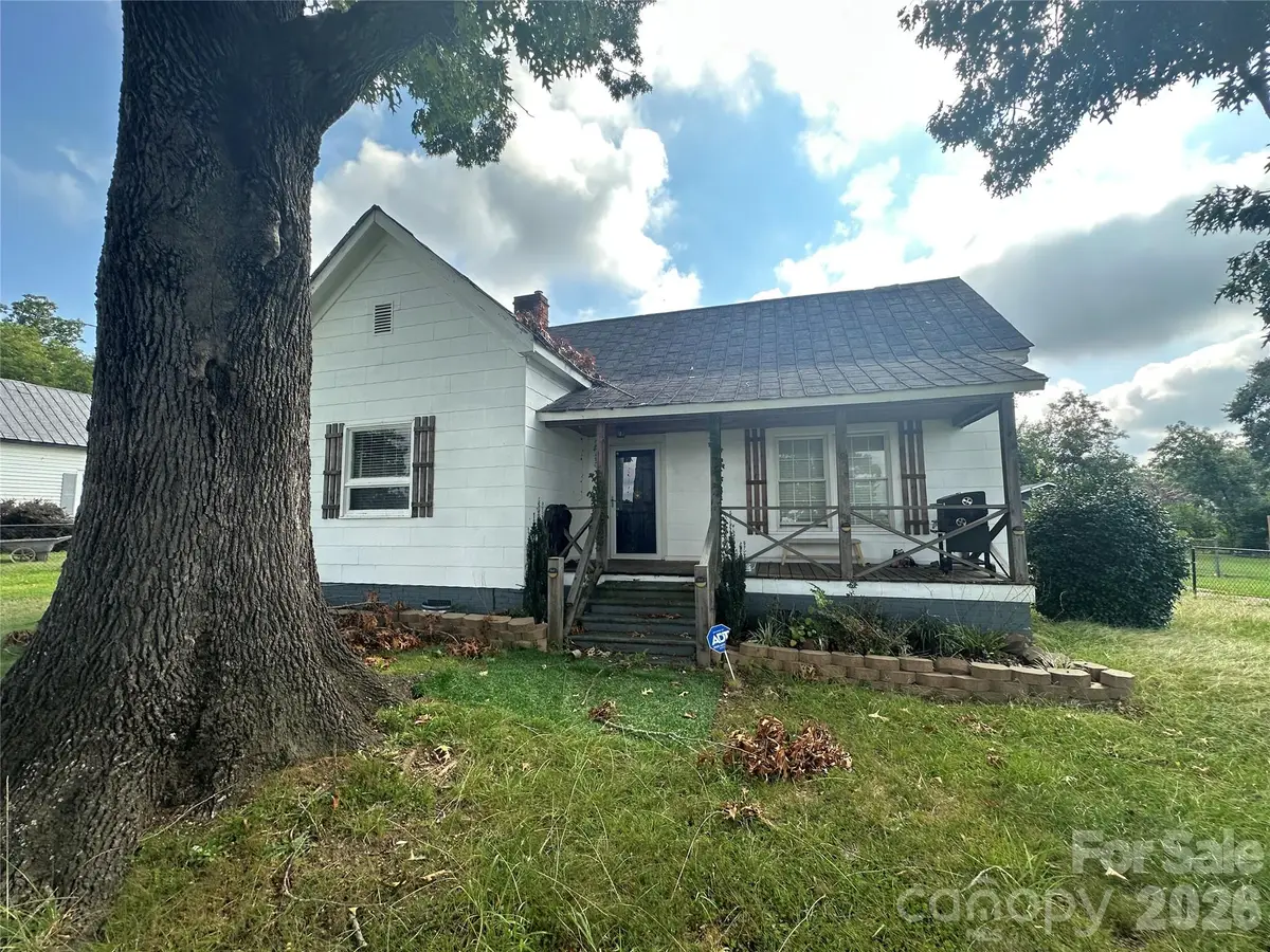 609 Front Street, Chesnee, SC 29323 - #1