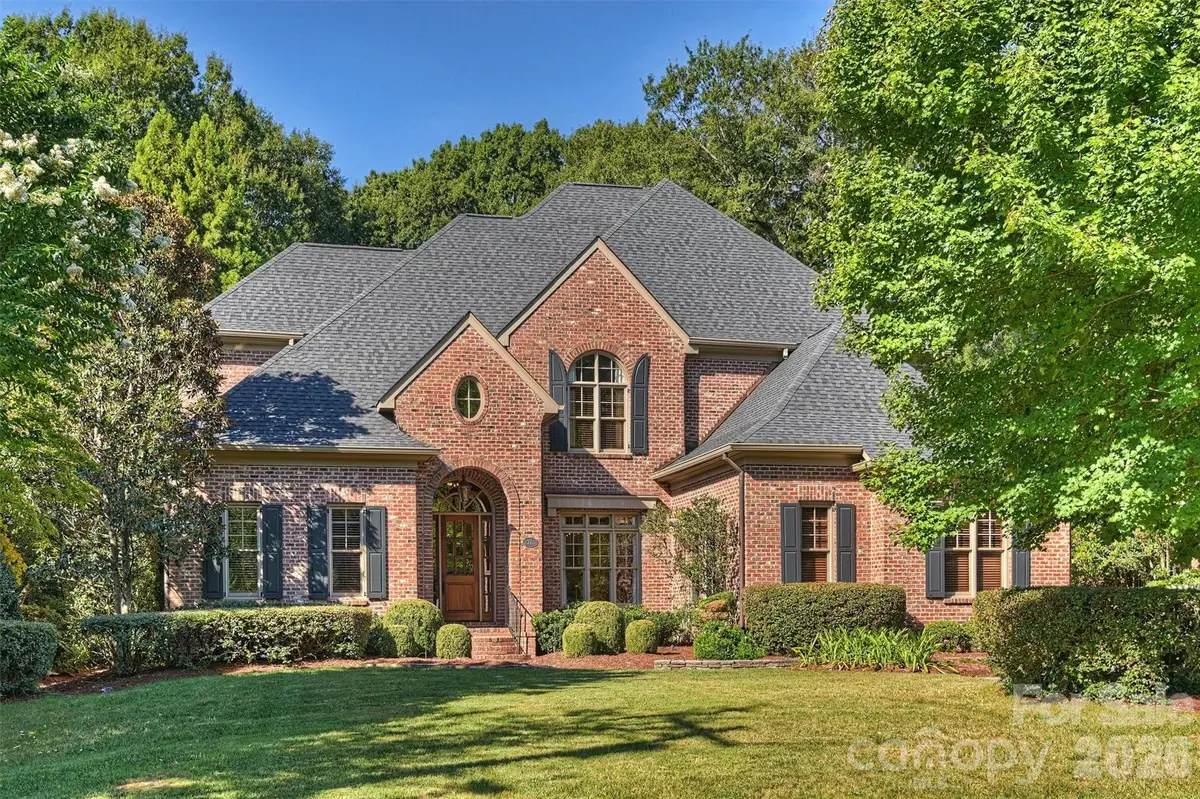 2720 Tanglewood Lane, Charlotte, NC 28211 - #1