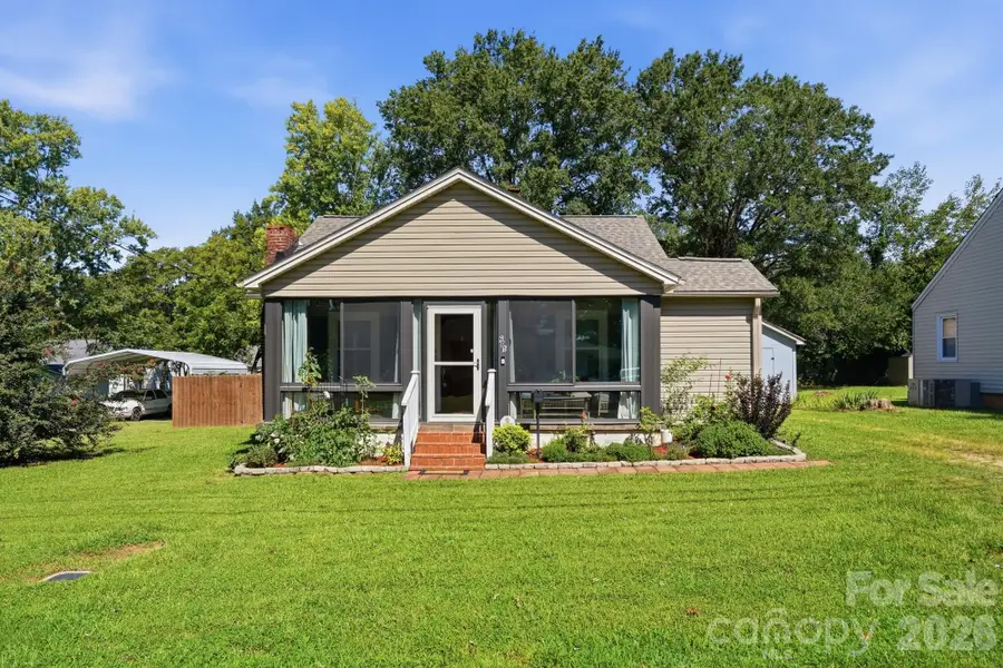 605 Peach Street, Kannapolis, NC 28083 - #2