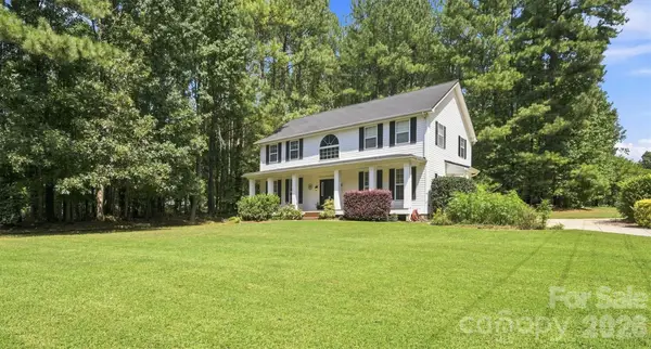 3686 Lake Bluff Drive, Sherrills Ford, NC 28673