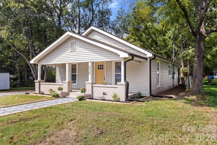 238 37th Street Sw, Hickory, NC 28602 - #3
