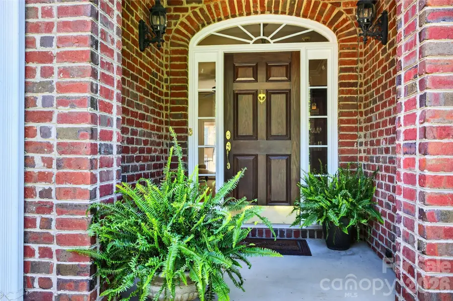 3574 Live Oaks Avenue, Terrell, NC 28682 - #3