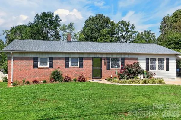 2559 Sweetbriar Circle, Lenoir, NC 28645