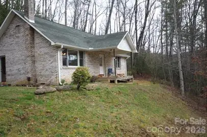 937 Shoal Creek Road, Balsam Grove, NC 28708