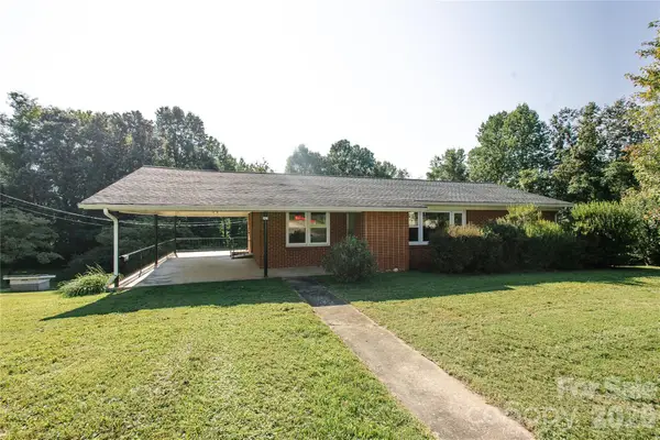 136 Marion Street, Marion, NC 28752