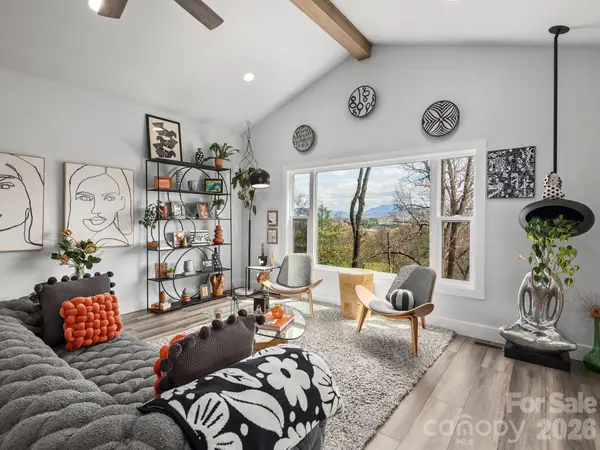 56 Kammerer Drive, Waynesville, NC 28785