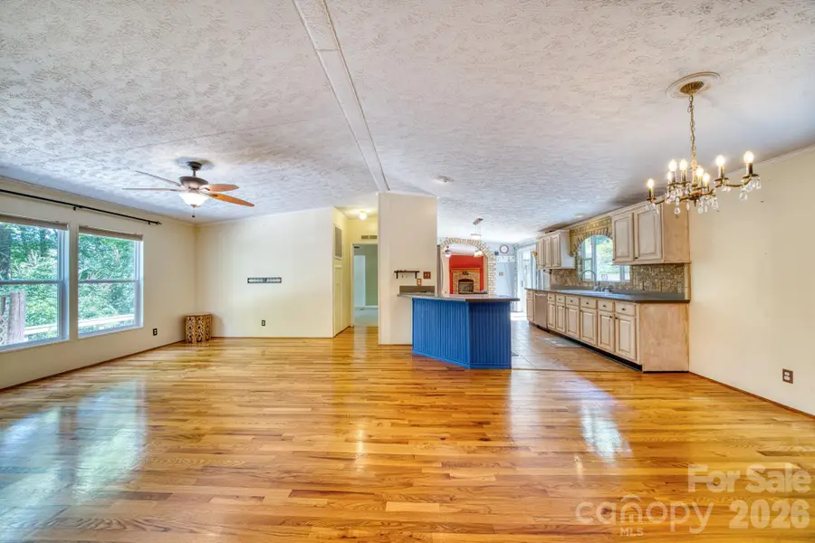 18 Henry White Lane, Leicester, NC 28748 - #3